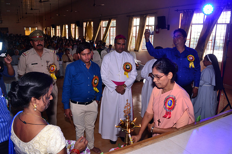 Holy angels Inter college